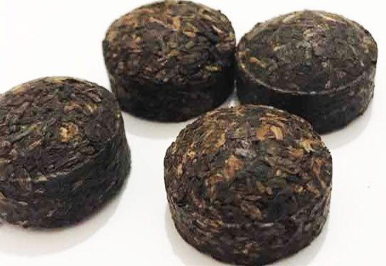 プーアール茶　昆明黒茶　３６０ｇ